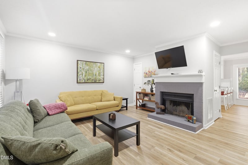 725 Charleston Rd, Raleigh, NC 27606