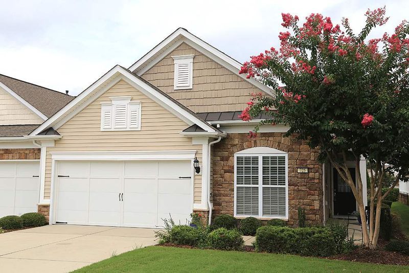 725 Hornchurch Loop, Cary, NC 27519