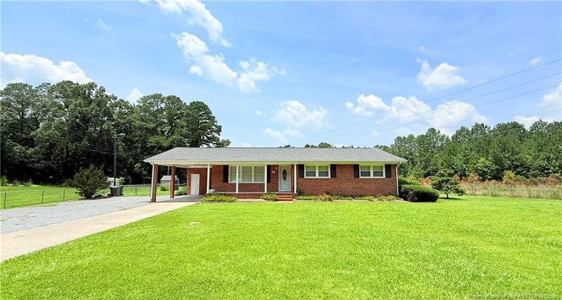 725 Judson Church Rd, Fayetteville, NC 28312