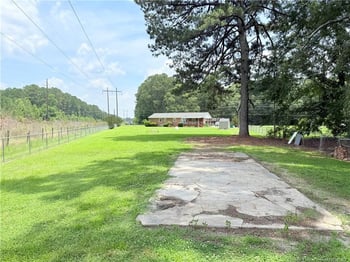 725 Judson Church Rd, Fayetteville, NC 28312