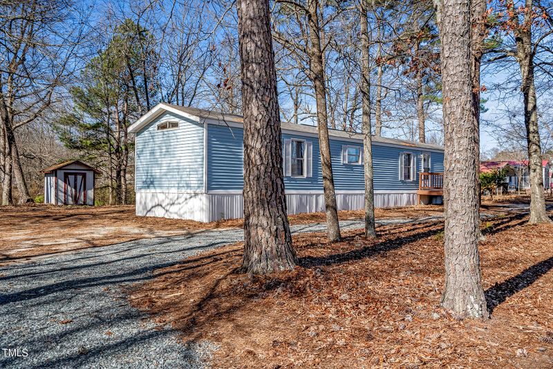 725 Lipscomb Rd, Angier, NC 27501