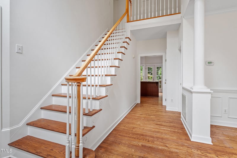 725 Littleleaf Ct, Holly Springs, NC 27540