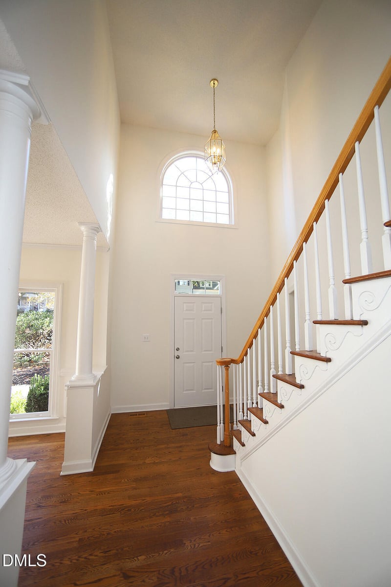 725 Littleleaf Ct, Holly Springs, NC 27540