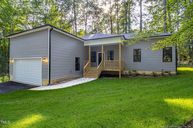 725 Piccadilly Courts, Sanford, NC 27332