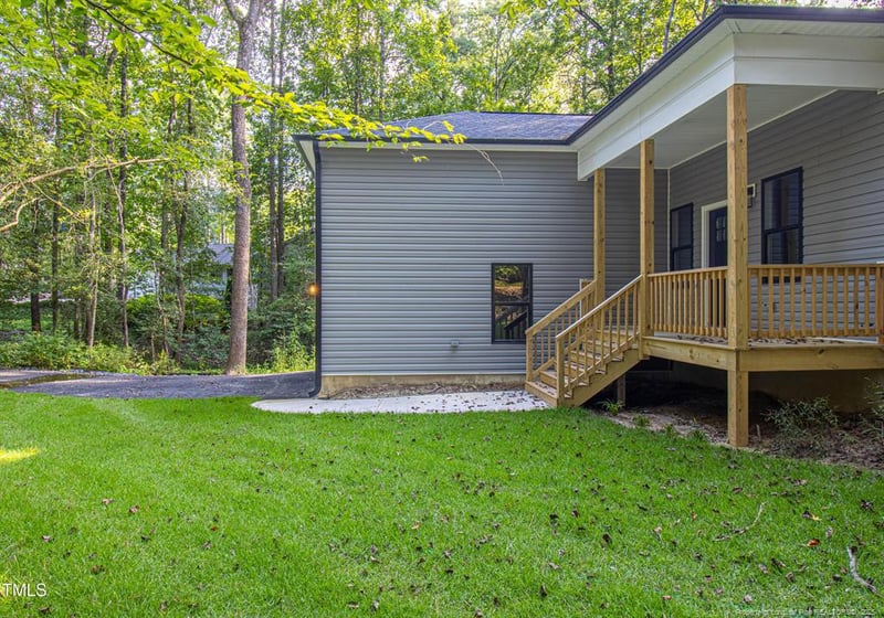 725 Piccadilly Courts, Sanford, NC 27332