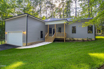 725 Piccadilly Ct, Sanford, NC 27332
