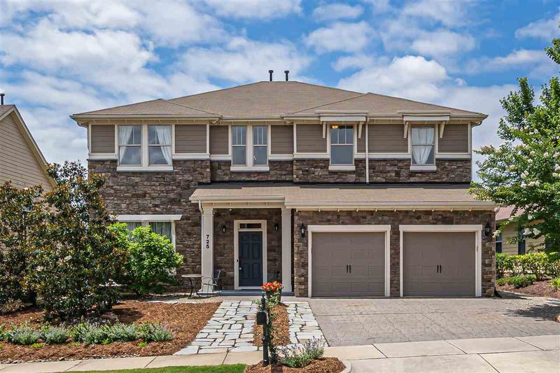 725 Pierside Dr, Cary, NC 27519