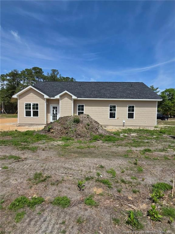 725 Porter Rd, Hope Mills, NC 28348