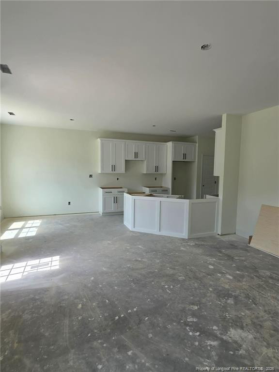 725 Porter Rd, Hope Mills, NC 28348