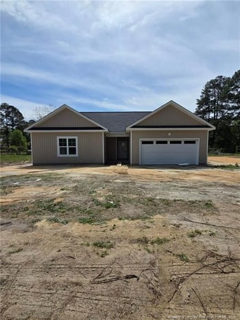 725 Porter Rd, Hope Mills, NC 28348