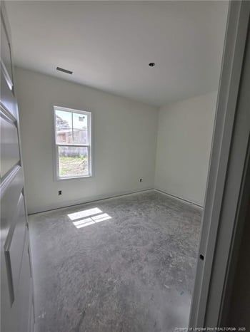 725 Porter Rd, Hope Mills, NC 28348