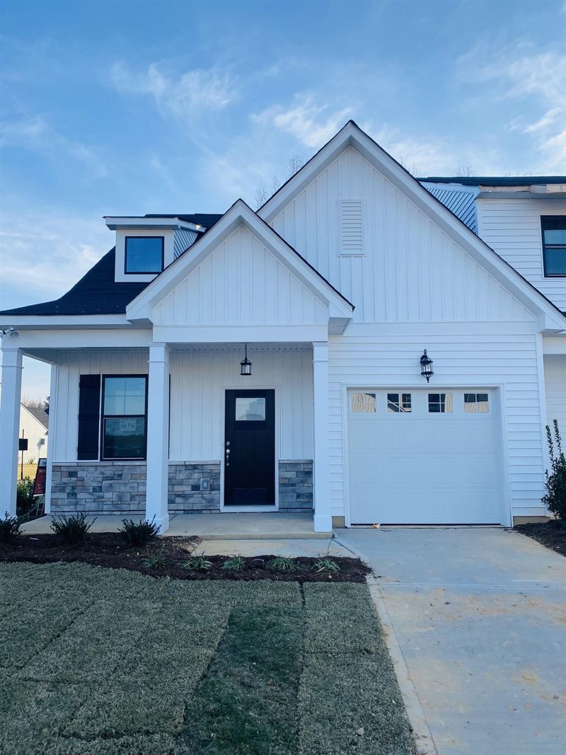 725 Putney Hill Rd, Zebulon, NC 27597