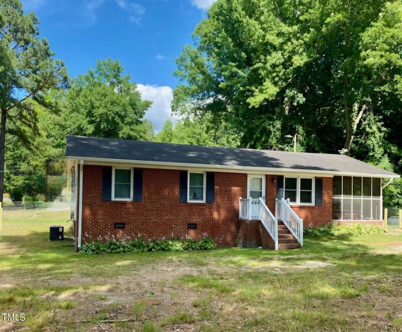725 E River Rd, Louisburg, NC 27549