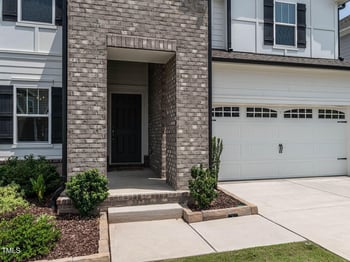 725 Sage Oak Ln, Holly Springs, NC 27540