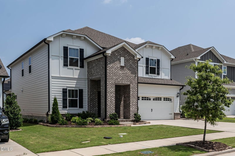 725 Sage Oak Ln, Holly Springs, NC 27540