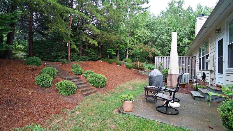 725 Soft Tree Ln, Durham, NC 27712