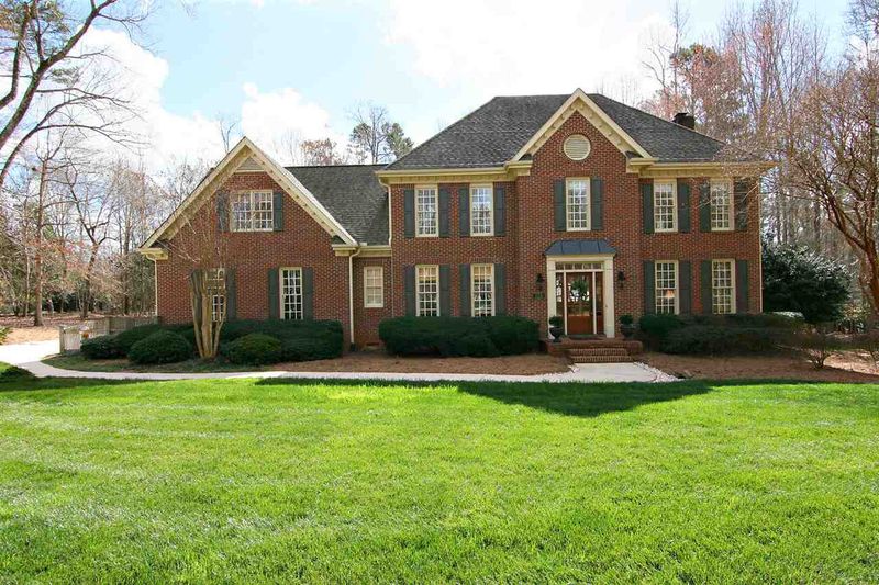 725 Tadlock Dr, Raleigh, NC 27614
