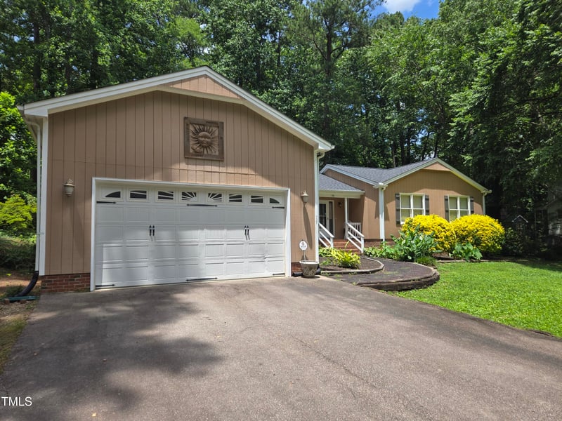725 Van Thomas Dr, Raleigh, NC 27615