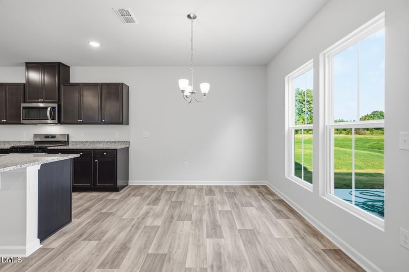 725 Wicklow Hall Dr, Fuquay Varina, NC 27526