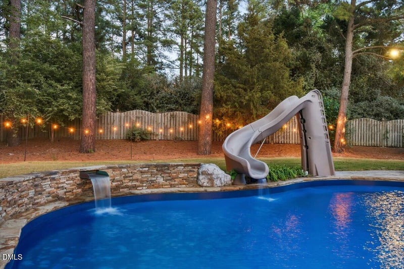 7253 Manor Oaks Dr, Raleigh, NC 27615