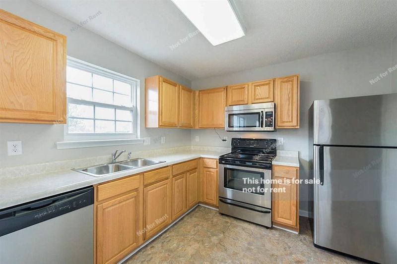 7255 Great Laurel Dr, Raleigh, NC 27616