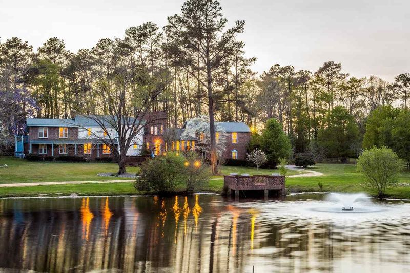 726 Denning Rd, Benson, NC 27504