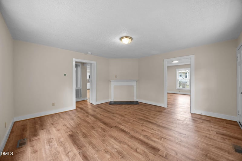 726 Elizabeth Ave, Wake Forest, NC 27587