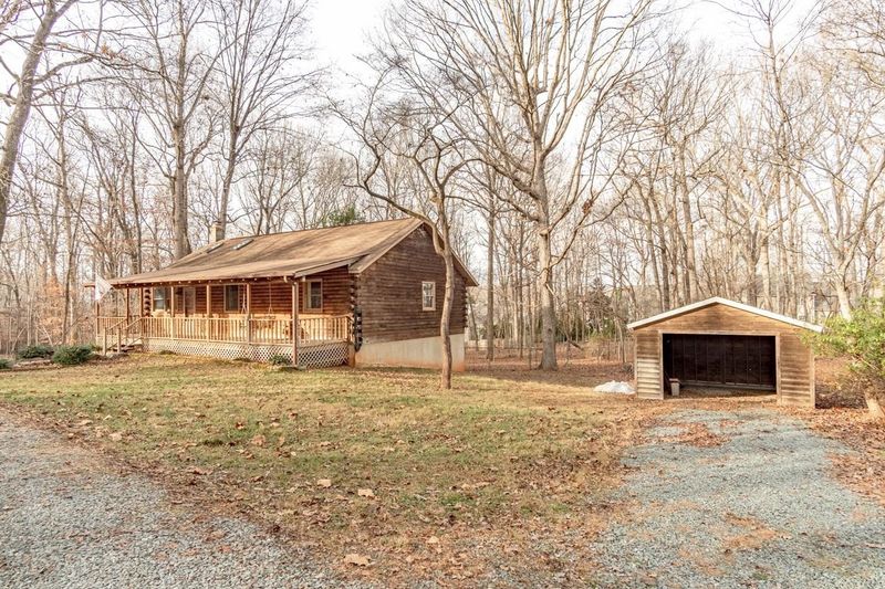726 Fletcher Rd, Hillsborough, NC 27278