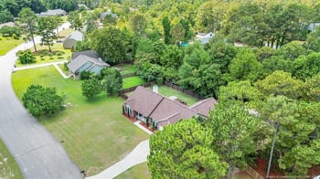 726 Foxcroft Dr, Fayetteville, NC 28311