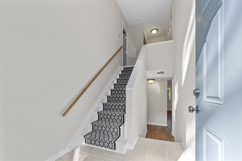 726 Godwin Ct, Raleigh, NC 27606