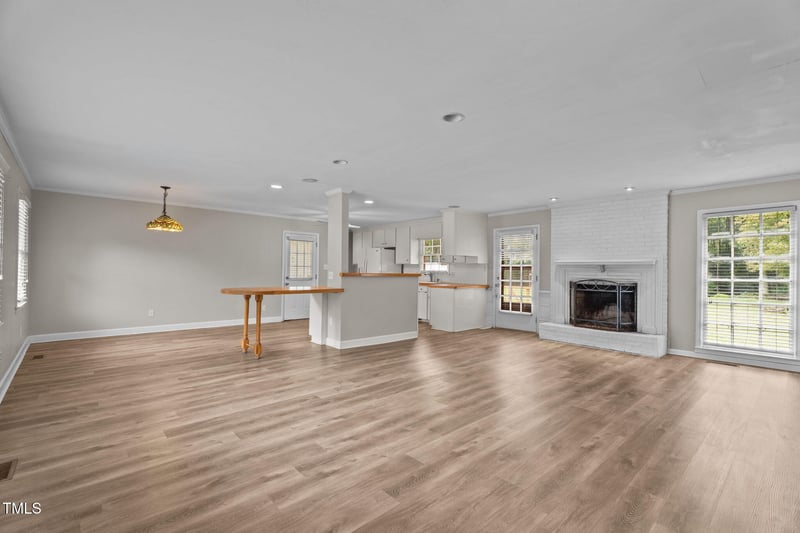 726 Hillandale Ln, Garner, NC 27529