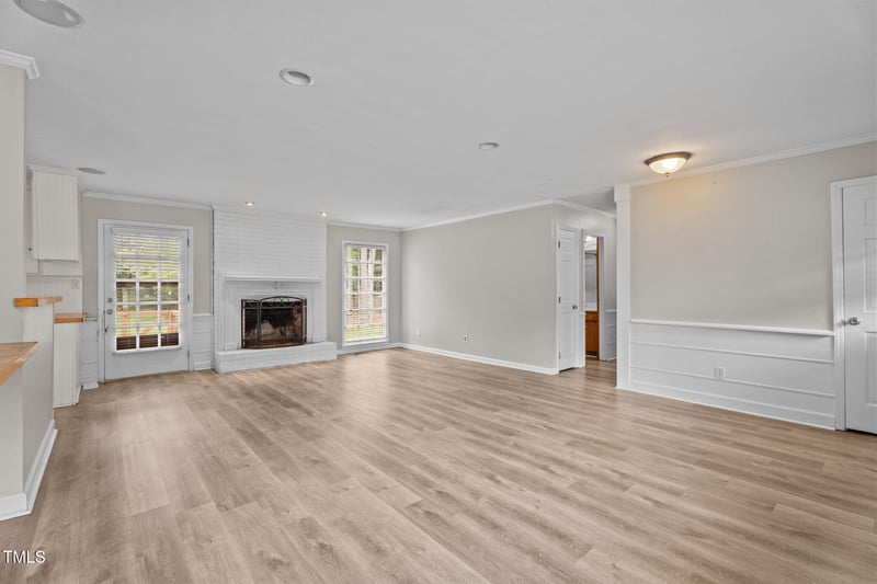 726 Hillandale Ln, Garner, NC 27529