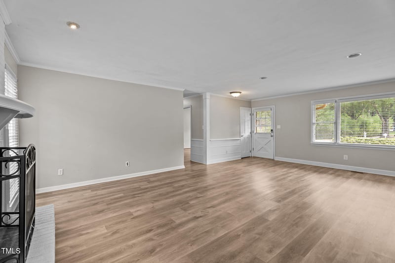 726 Hillandale Ln, Garner, NC 27529