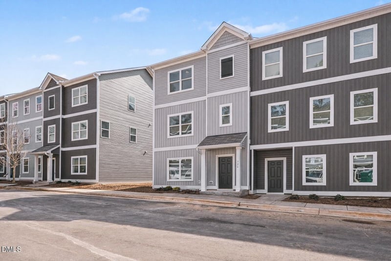 726 Orchard Vista Cir, Raleigh, NC 27606