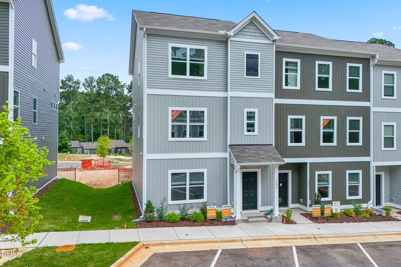 726 Orchard Vista Cir, Raleigh, NC 27606