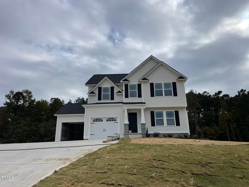 726 Sherrill Farm Dr, Benson, NC 27504