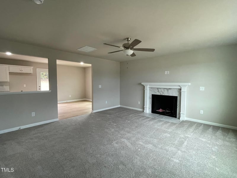 726 Sherrill Farm Dr, Benson, NC 27504