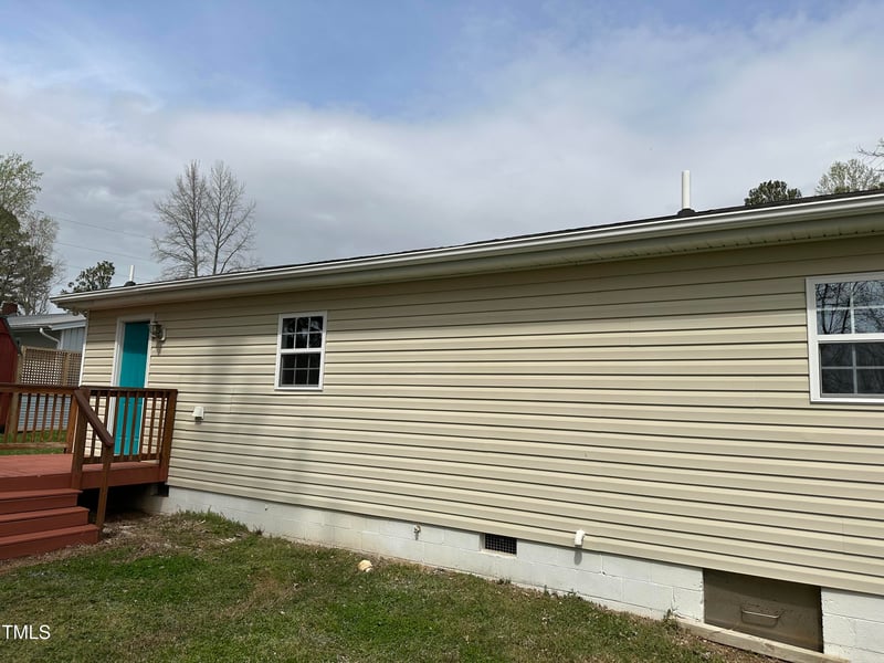 726 Thompson St, Pittsboro, NC 27312