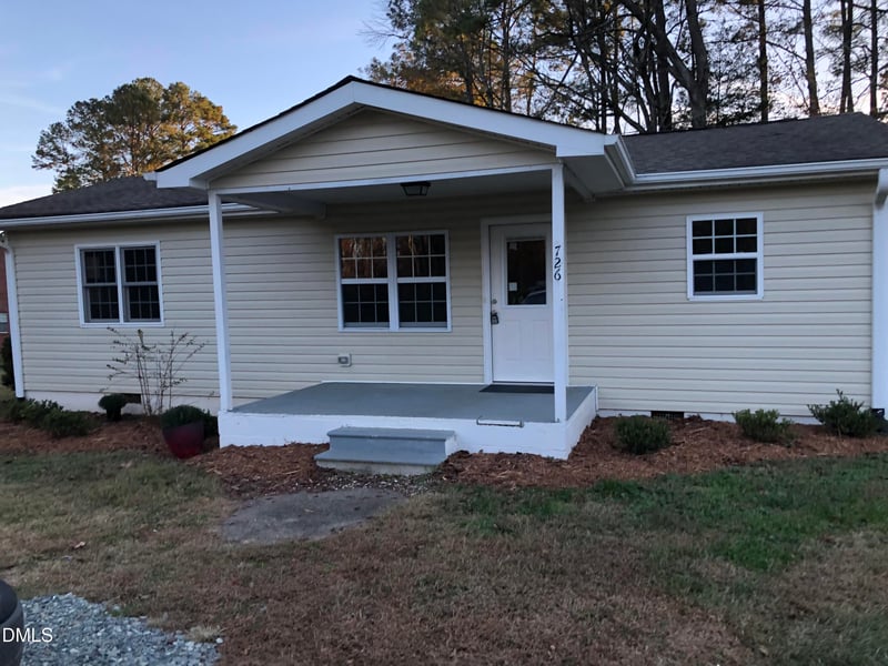 726 Thompson St, Pittsboro, NC 27312