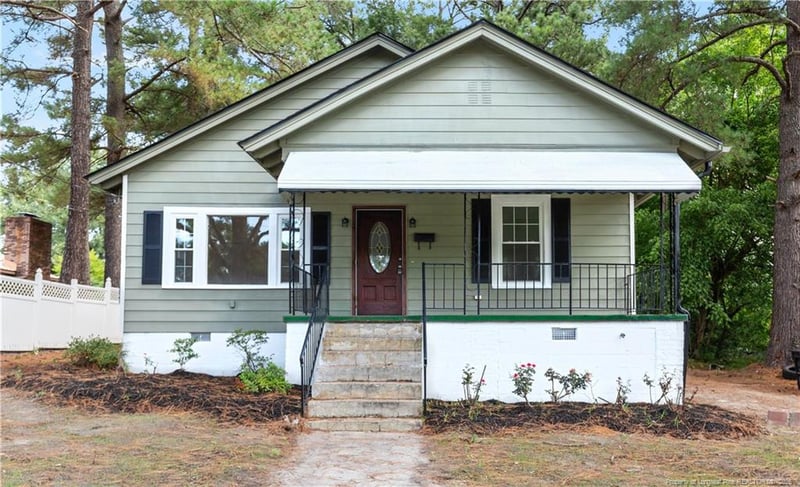 726 W M St, Erwin, NC 28339