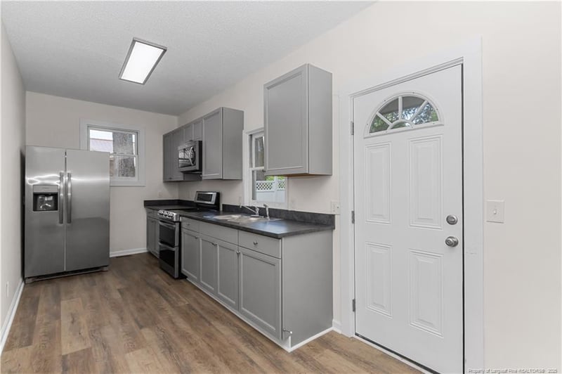 726 W M St, Erwin, NC 28339