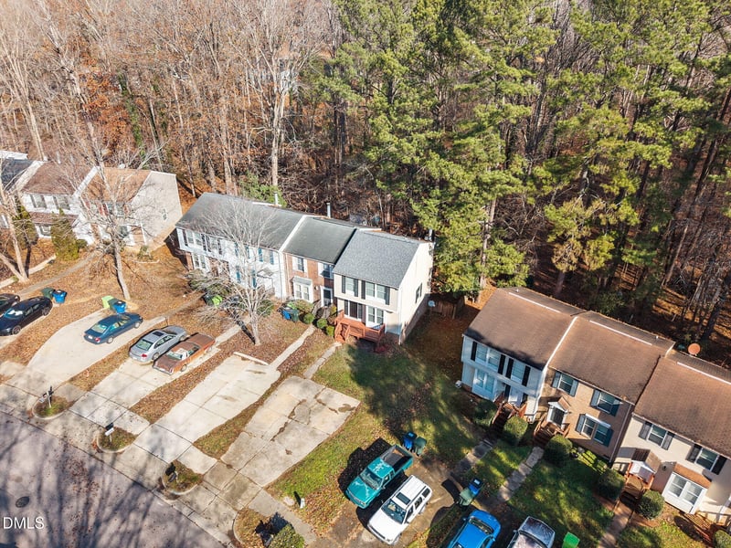 7260 Shellburne Dr, Raleigh, NC 27612