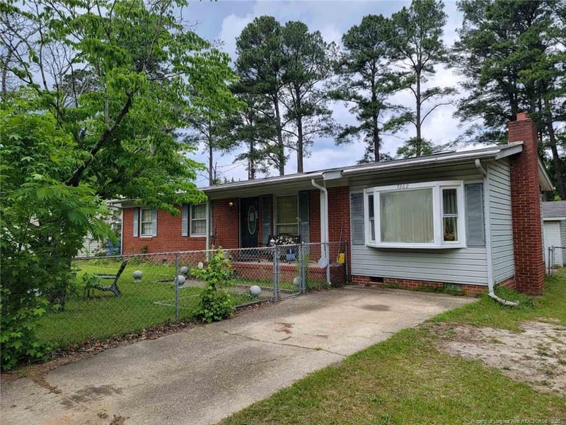 7262 Ainsley St, Fayetteville, NC 28314
