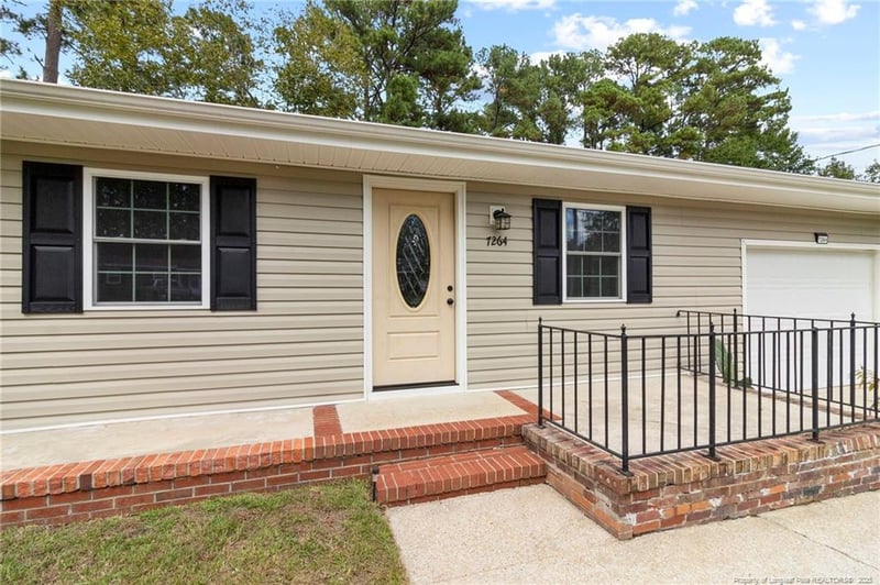7264 Ainsley St, Fayetteville, NC 28314
