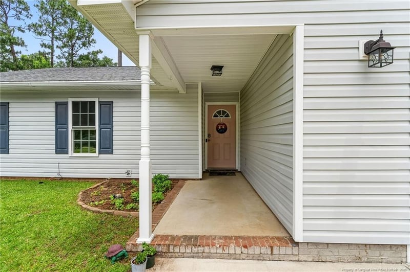 7268 Pebblebrook Dr, Fayetteville, NC 28314