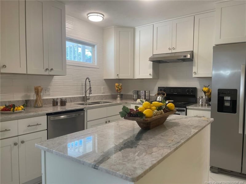 727 Ashburton Dr, Fayetteville, NC 28301