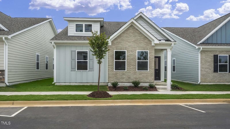 727 Dorset Stream Dr, Fuquay Varina, NC 27526