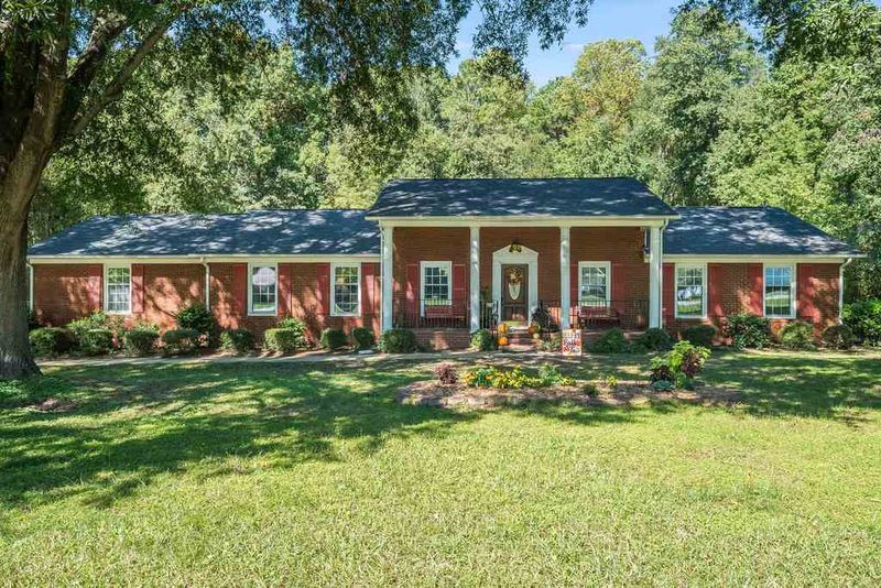 727 Hillandale Ln, Garner, NC 27529