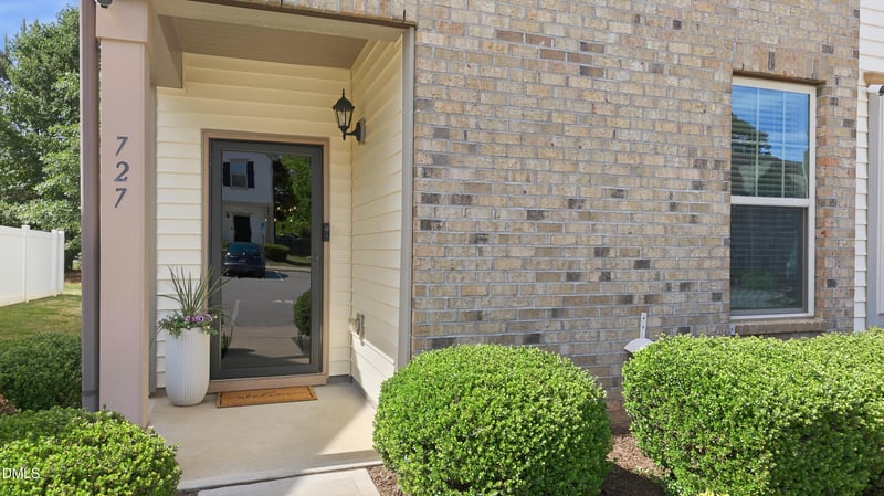 727 Maypearl Ln, Raleigh, NC 27610