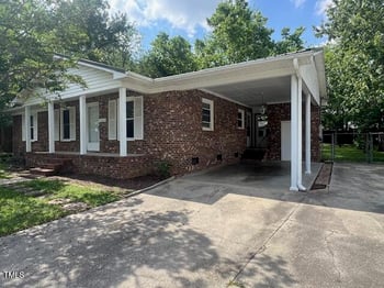 727 Queens Ave, Dunn, NC 28334